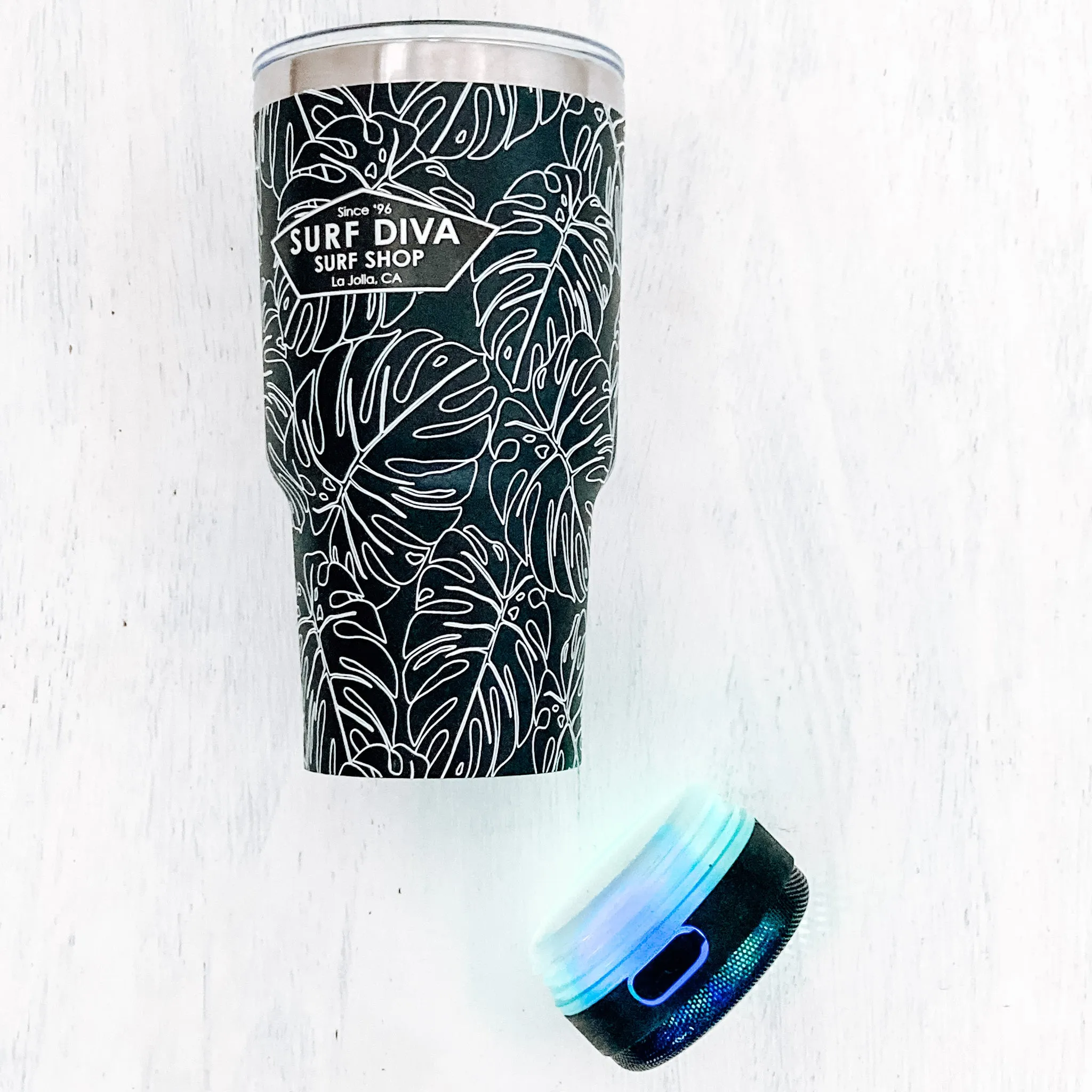 AUDIO MOBE DRINKWARE with SURF DIVA SURF SHOP Tumbler/Big Mug 24oz (kahala black)