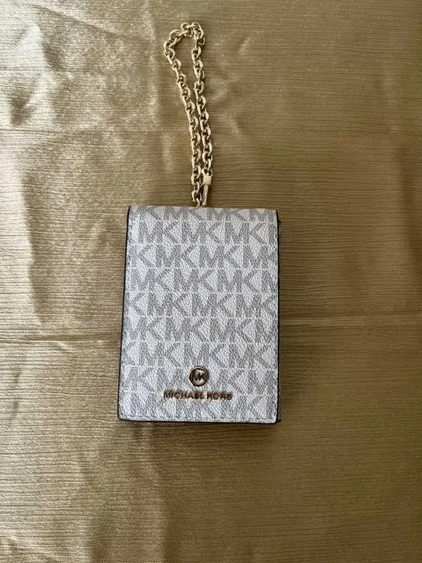 Jet Set Extra-Small Logo Chain Card Case